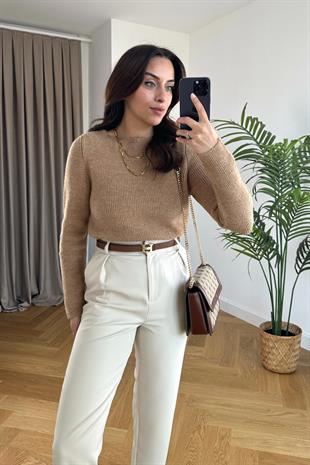Mng Kahve Kayık Yaka Triko