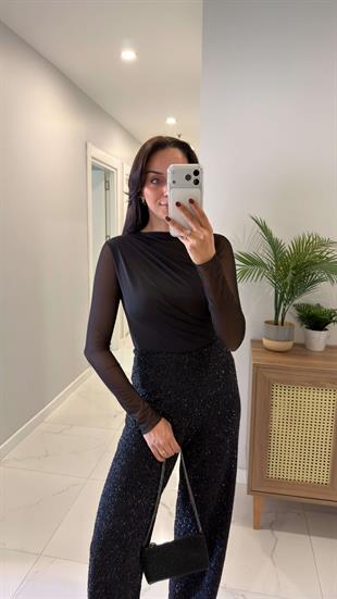 Fegora Siyah Drapeli Çıtçıtlı Tül Bluz