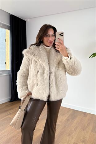Ferisa Ekru Şal Yaka Detaylı Peluş Kürk Ceket