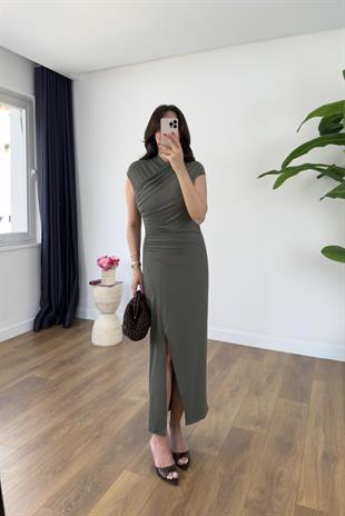 Ferty Haki Yırtmaç Detaylı Drape Elbise