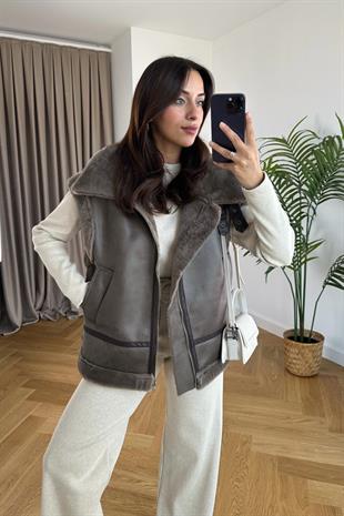 Kahve Suni Kürk Detaylı Süet Yelek