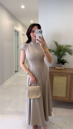 Fonise Bej Ay Kol Detaylı Elbise