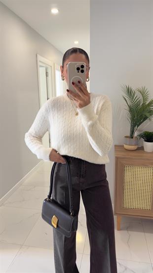 Gensi Krem Saç Örgülü Triko