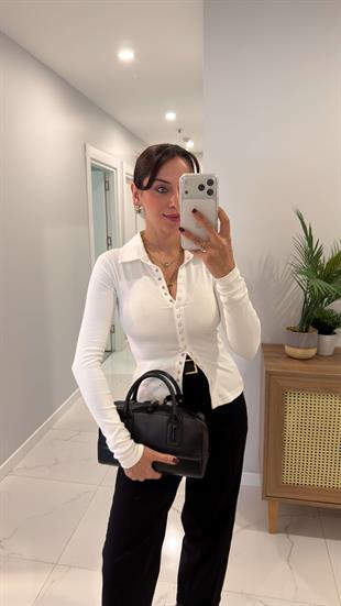 Gentore Açık Ekru Çıtçıtlı Polo Yaka Bluz