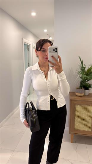 Gentore Açık Ekru Çıtçıtlı Polo Yaka Bluz
