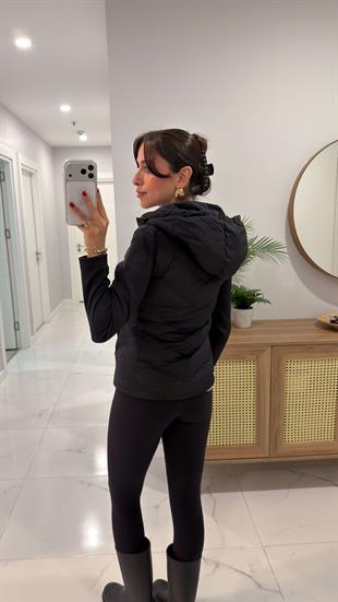 Gentras Siyah Kontras Detaylı Şişme Mont