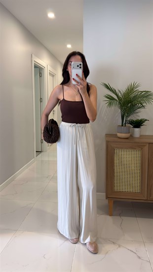 Gillas Krem Bağlama Detaylı Pantolon