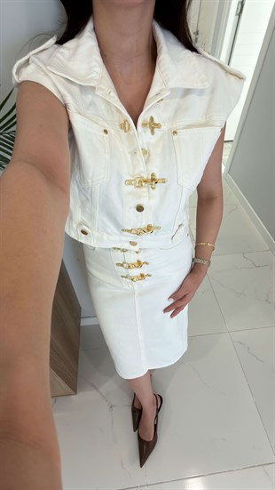 Golgiy Ekru Gold Aksesuar Detaylı Yelek