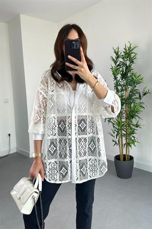 Beyaz Etnik Desen Dantel Gömlek