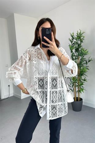Beyaz Etnik Desen Dantel Gömlek