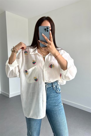 Beyaz İşlemeli Tasarım Gömlek