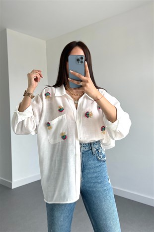 Beyaz İşlemeli Tasarım Gömlek