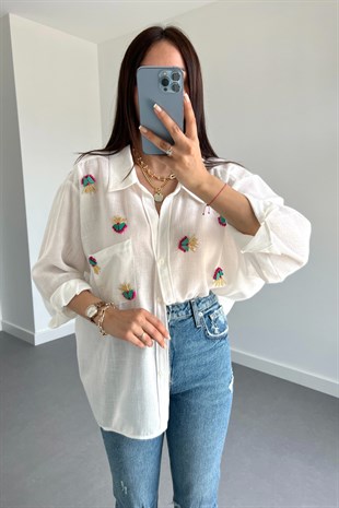Beyaz İşlemeli Tasarım Gömlek