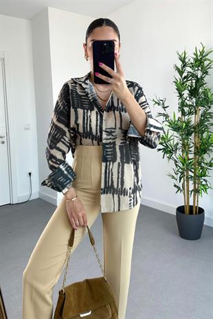 Ekru Siyah Desenli Rami Gömlek