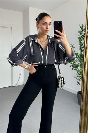 Lili Siyah Çizgi Detaylı Dökümlü Gömlek