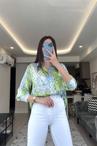 Yeşil Desenli Saten Gömlek