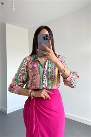 Renkli Desenli Gömlek