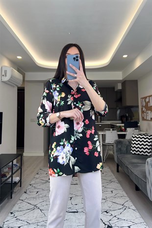 Siyah Çiçek Desenli Gömlek