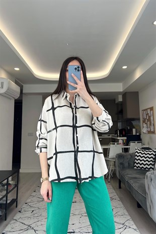 Siyah Çizgili Keten Gömlek