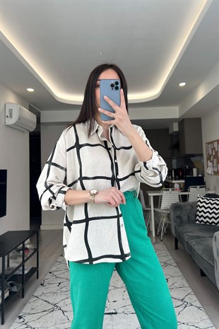 Siyah Çizgili Keten Gömlek