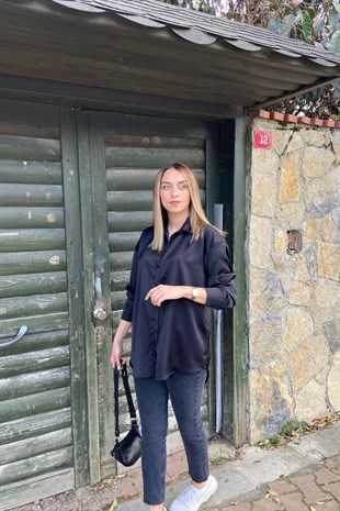 Siyah Saten Gömlek