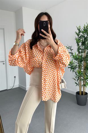 Turuncu Zikzak Desenli Dökümlü Gömlek