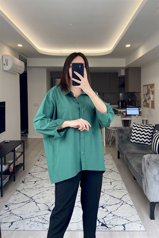 Zümrüt Yeşili Oversize Gömlek