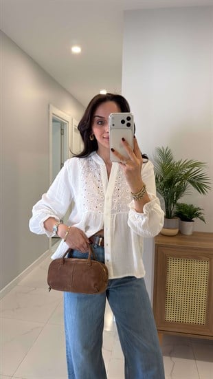 Gonilla Beyaz İşleme Detaylı Müslin Gömlek