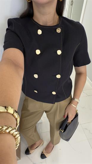 Gugy Siyah Gold Düğme Detaylı Kısa Kol Ceket