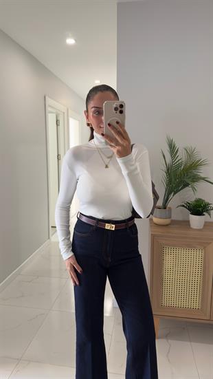 Gunwi Açık Ekru Boğazlı Uzun Kol Bluz