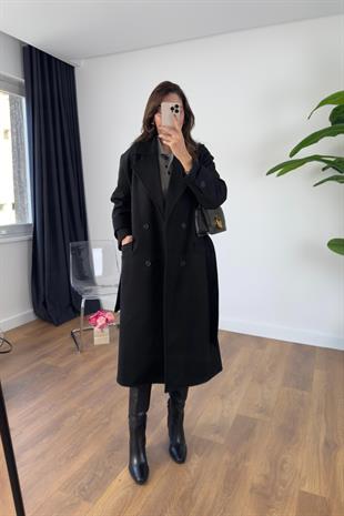 Helna Siyah Kuşak Detaylı Kaban