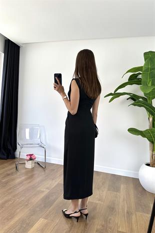 Hilla Siyah Pencere Toka Detaylı Elbise