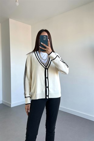 Ekru Şeritli Düğmeli Hırka