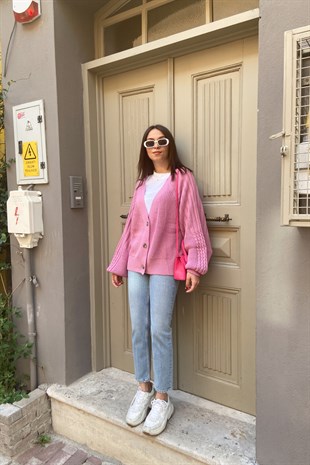 Pembe Düğmeli Hırka