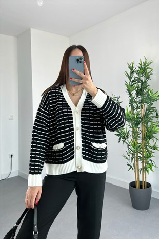 Pole Siyah Pirinç Düğme Detaylı Süs Cepli Hırka