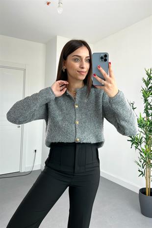Soft Gri Düğme Detaylı Bisiklet Yaka Yumoş Hırka
