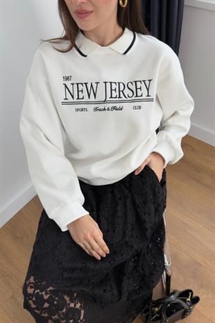 Jersey Beyaz Polo Yaka Yazı Detaylı Sweat