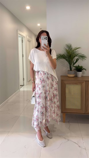 Jigos Pembe Çiçek Desenli Astarlı Etek