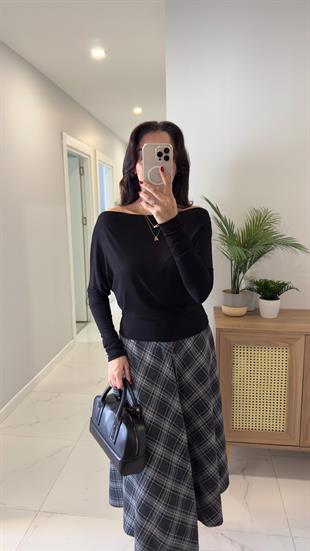 Jolly Siyah Omzu Düşük Bluz