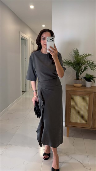 Jonde Gri Drapeli Midi Elbise