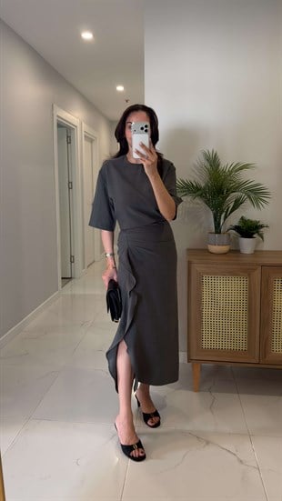 Jonde Gri Drapeli Midi Elbise