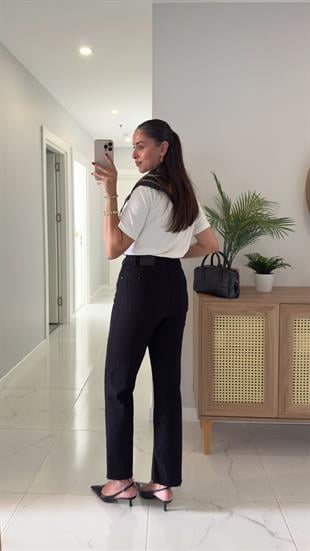 Josef Siyah Kesik Paça Straight Jean