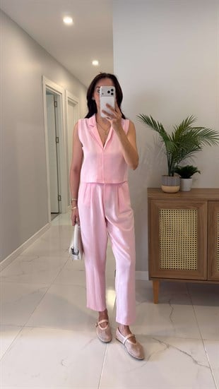 Joylie Pembe Çıtçıt Düğme Detaylı Keten Takım