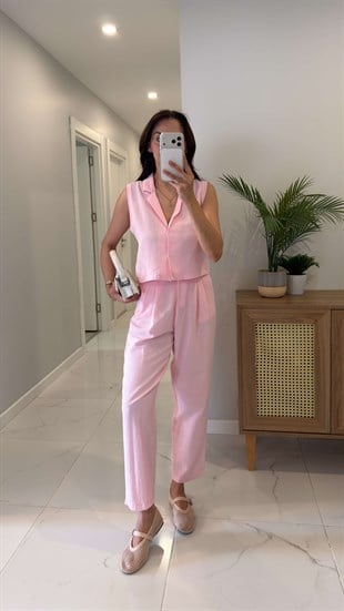Joylie Pembe Çıtçıt Düğme Detaylı Keten Takım