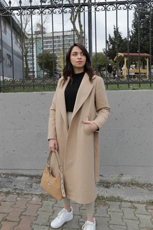 Bej Kuşaklı Kaşe Kaban