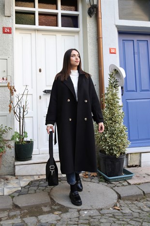Siyah Kuşaklı Premium Kaban