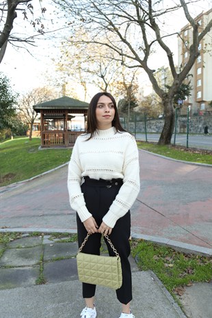 Brshk Ekru Ajurlu Kazak