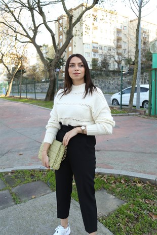 Brshk Ekru Ajurlu Kazak