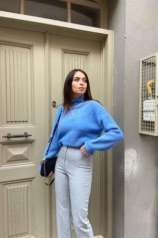Mng Mavi Dik Yaka Fırfırlı Kazak