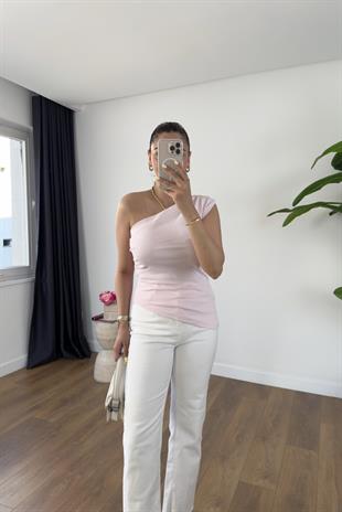 Keta Uçuk Pembe Tek Omuz Yanları Büzgü Detaylı Bluz